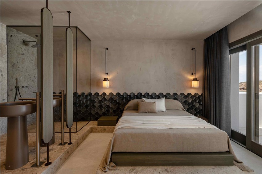 RHYTON WELLBEING SUITES, NAXOS (GREECE)